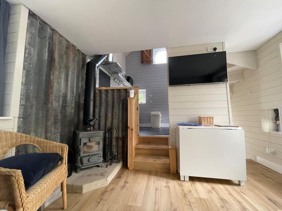 The Scullery - A Quirky Annex With Wood Fire Villa Huddersfield Exterior photo