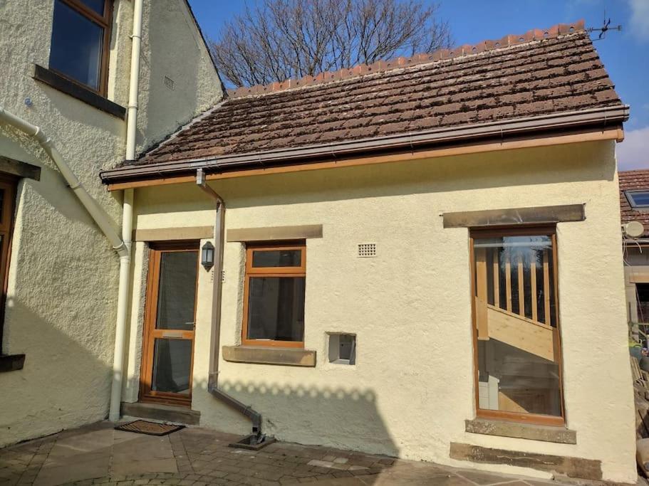 The Scullery - A Quirky Annex With Wood Fire Villa Huddersfield Exterior photo