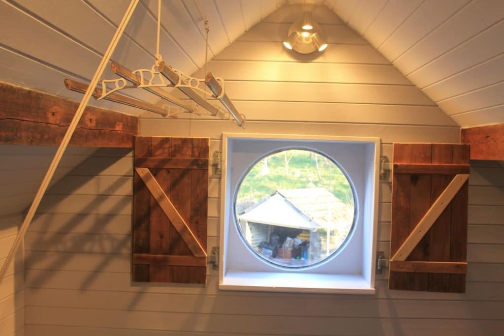 The Scullery - A Quirky Annex With Wood Fire Villa Huddersfield Exterior photo